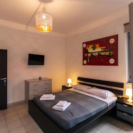 B&B Dell'Infopoint-La Via Silente Castelnuovo Cilento Bagian luar foto